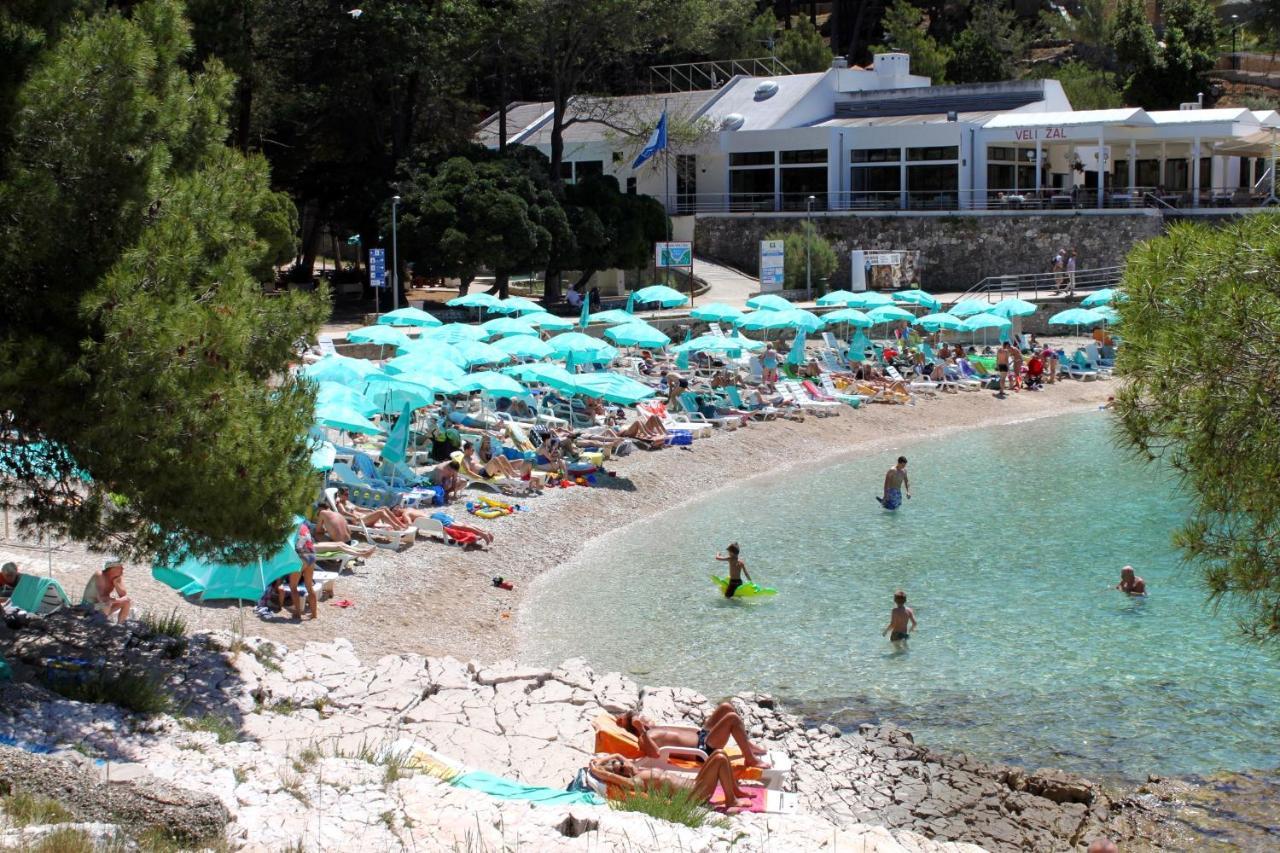 Apartments With A Parking Space Mali Lošinj Kültér fotó