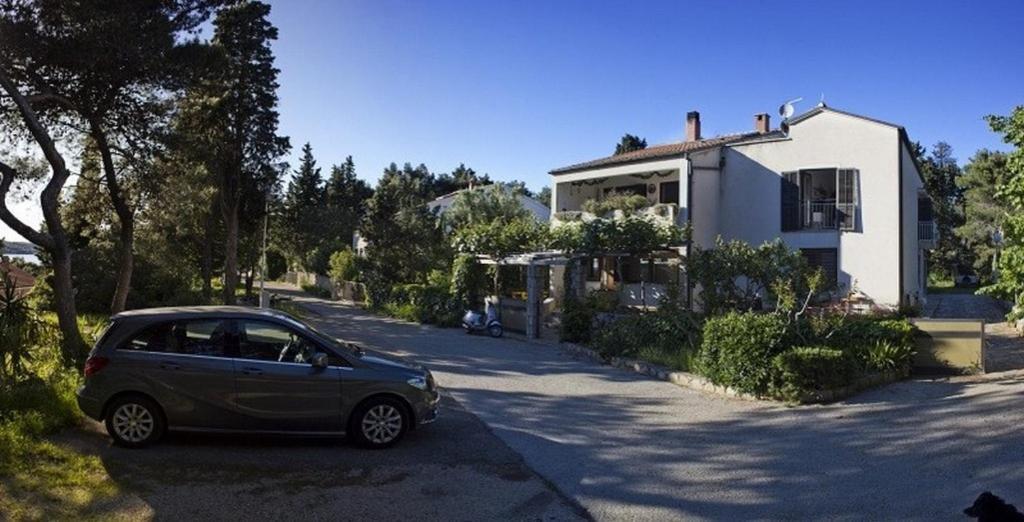 Apartments With A Parking Space Mali Lošinj Kültér fotó